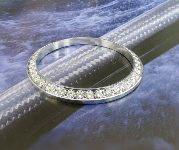 18k Gold 34mm 2.05ct WG